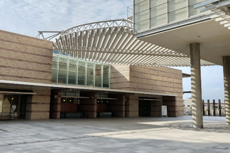 大阪市立葬祭場 やすらぎ天空館